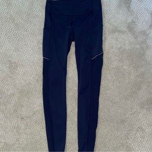 Navy lululemon speed up leggings size 6